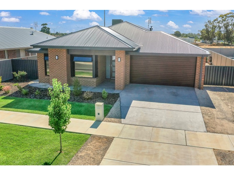 36 Maker Parade, Echuca VIC 3564