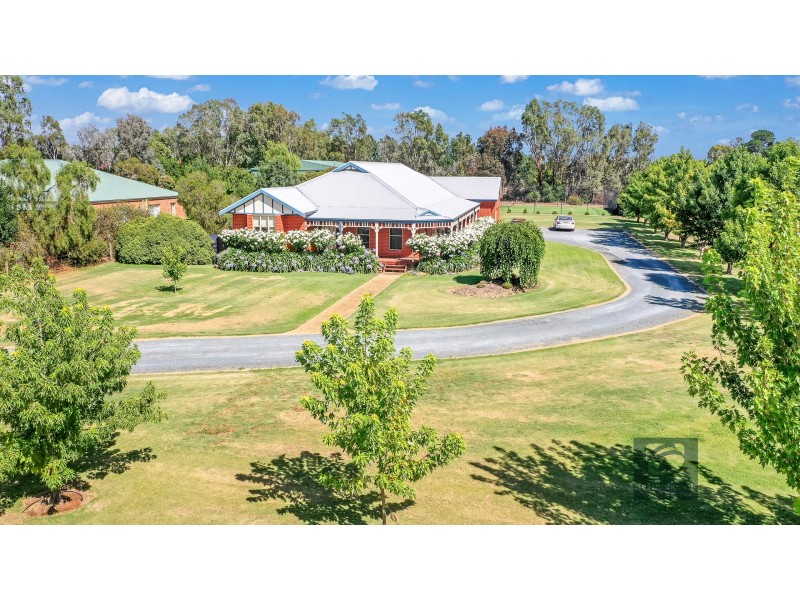 10 Wallingford Court, Echuca VIC 3564