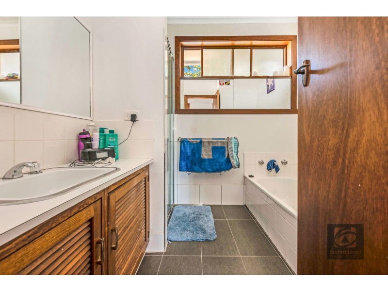 15 Rutley Crescent, Echuca VIC 3564