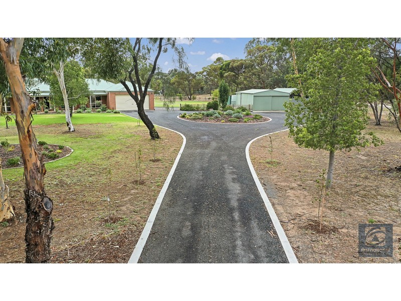 69 Riverview Court, Echuca VIC 3564