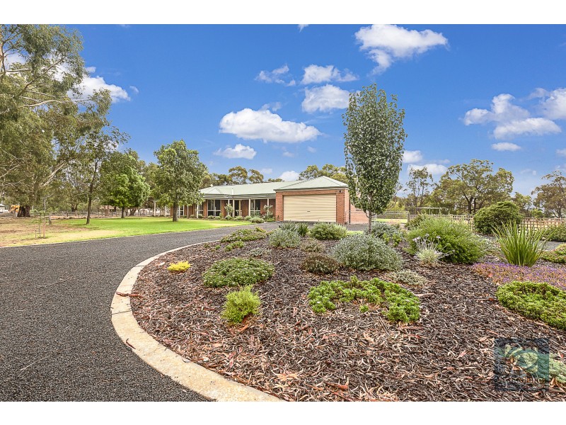 69 Riverview Court, Echuca VIC 3564