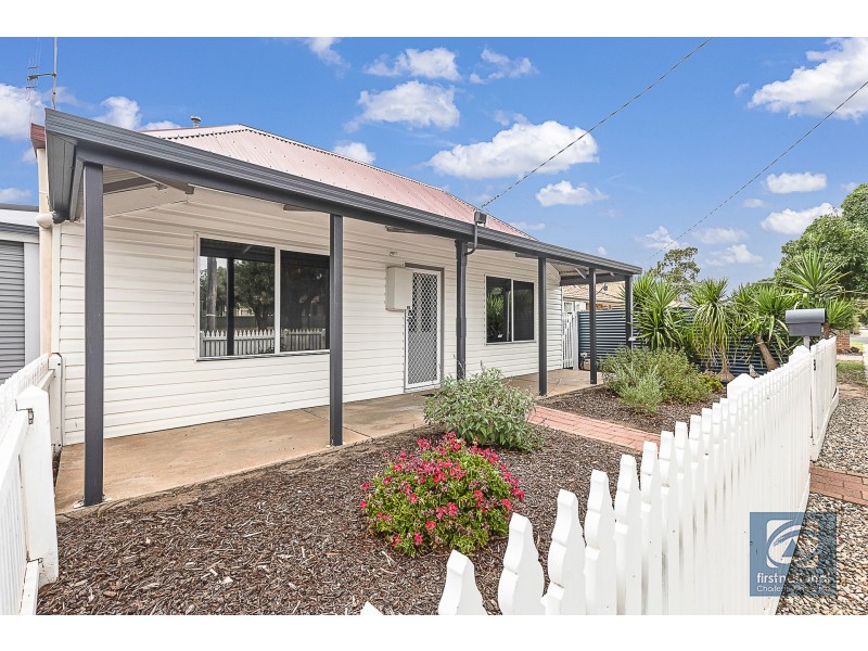 86 Hovell Street, Echuca VIC 3564