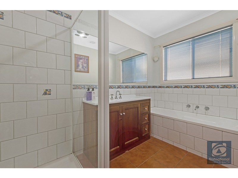 24 Wearne Road, Echuca VIC 3564