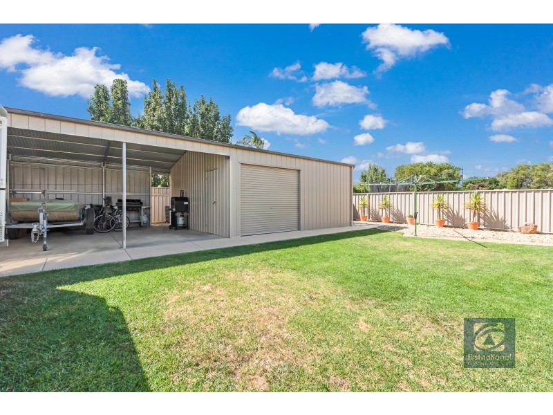8 Illawarra Drive, Echuca VIC 3564