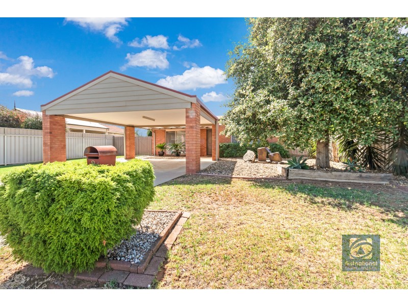 8 Illawarra Drive, Echuca VIC 3564