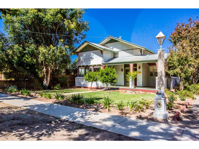 13 Dickson Street, Echuca VIC 3564