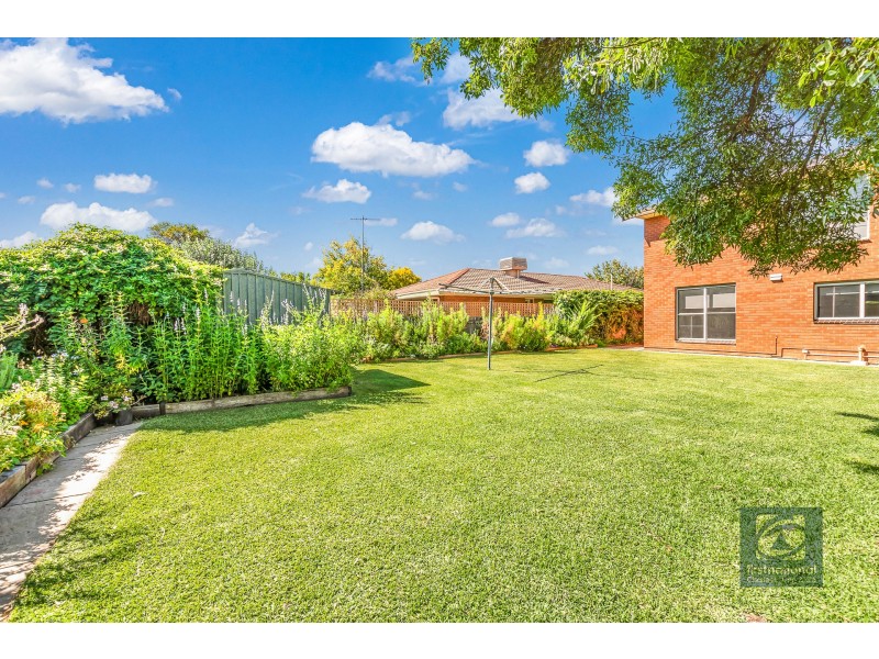 22 Hillview Avenue, Moama NSW 2731
