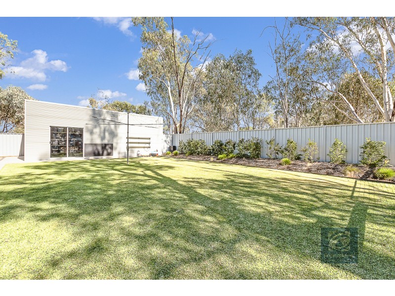 58 Radcliffe Street, Echuca VIC 3564