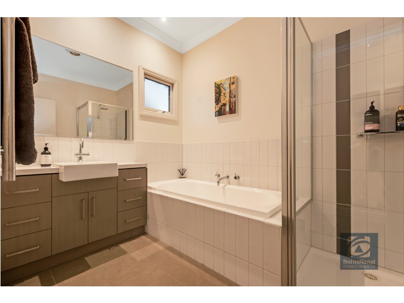 2/246 Eyre Street, Echuca VIC 3564