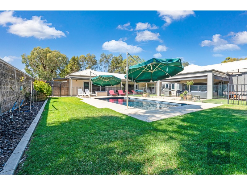 9 Wharparilla Drive, Echuca VIC 3564