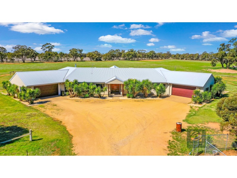880 Thyra Road, Moama NSW 2731