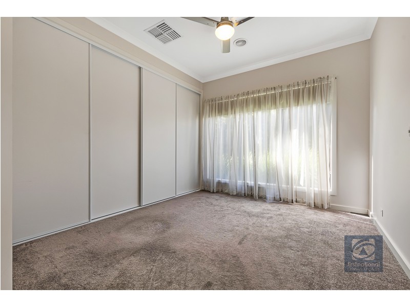 1,2 and 3/116 Sutton Street, Echuca VIC 3564