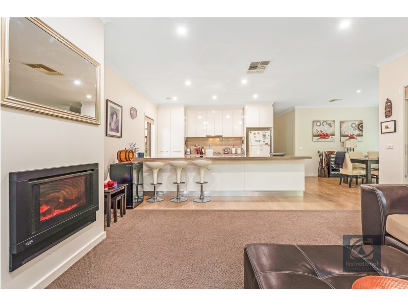 2/7 Kinross Court, Moama NSW 2731