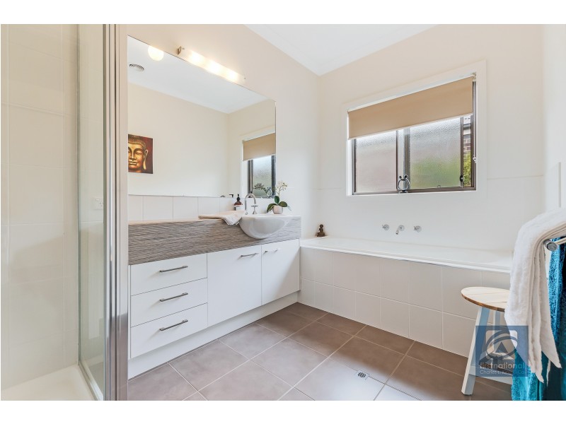 2/7 Kinross Court, Moama NSW 2731