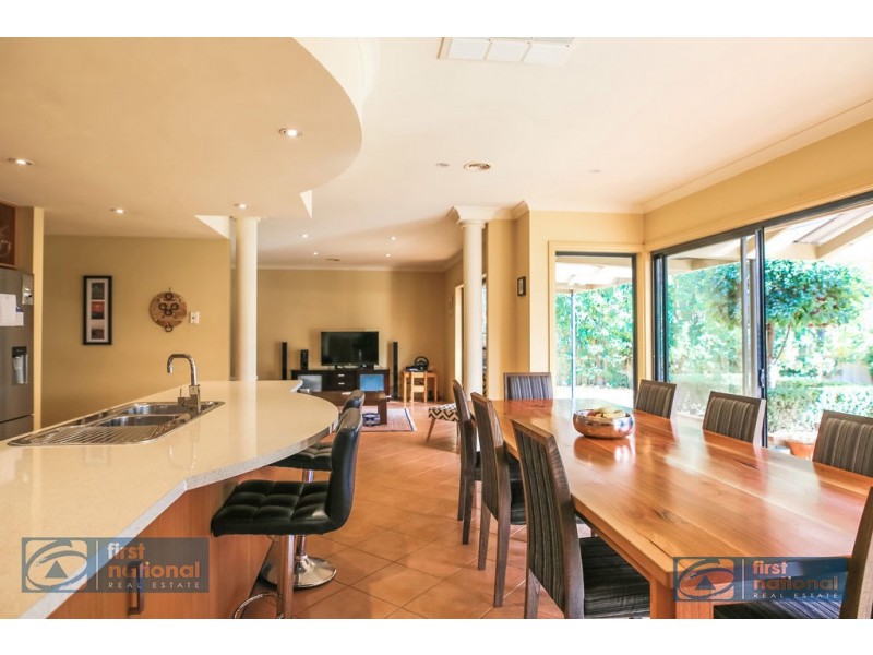 22 Kooyong Court, Echuca VIC 3564