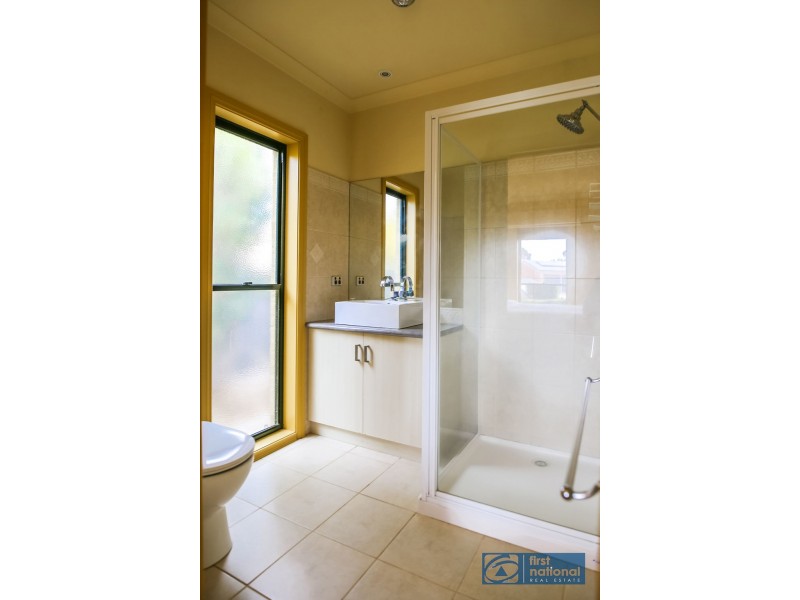 22 Kooyong Court, Echuca VIC 3564