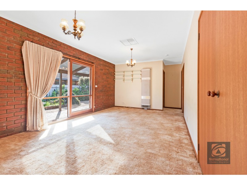 8 Adelaide Crescent, Echuca VIC 3564
