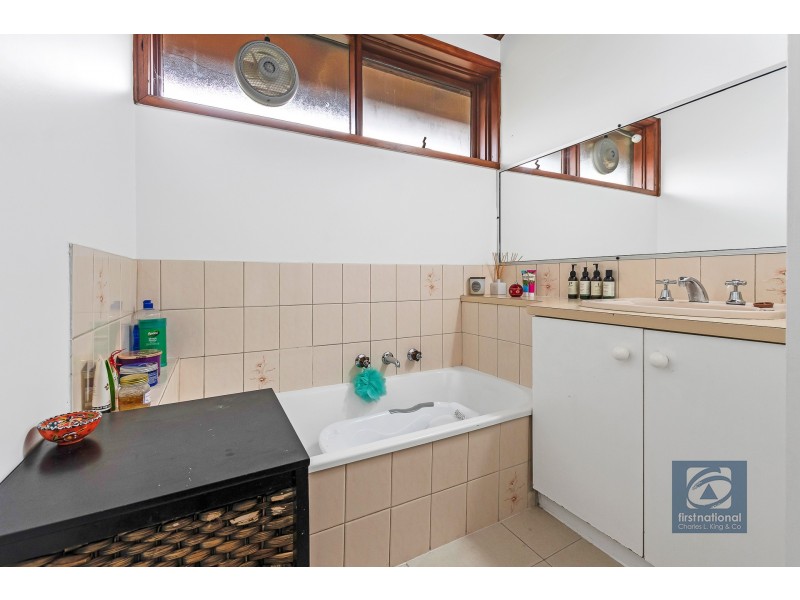 317 Ogilvie Avenue, Echuca VIC 3564