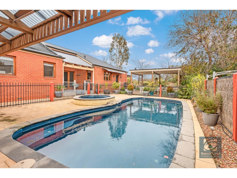 26 Kingfisher Drive West Street, Moama NSW 2731