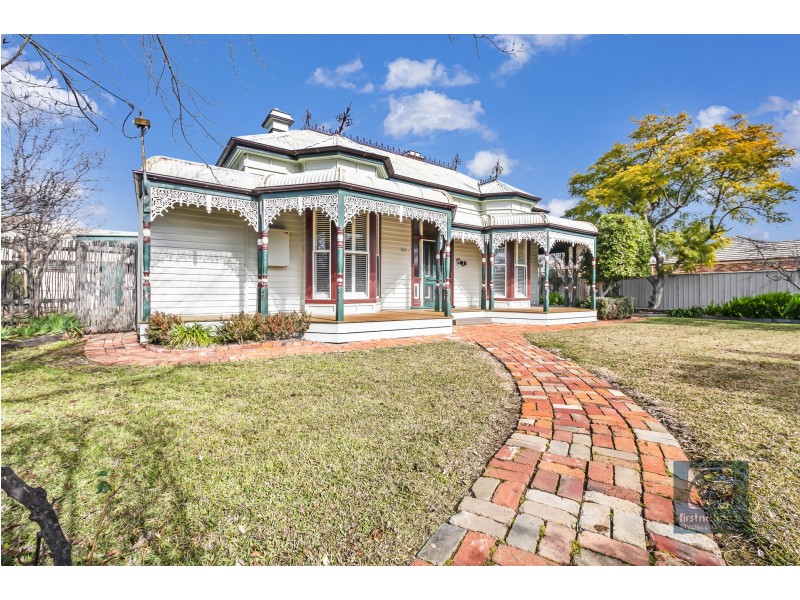 163 Pakenham Street, Echuca VIC 3564