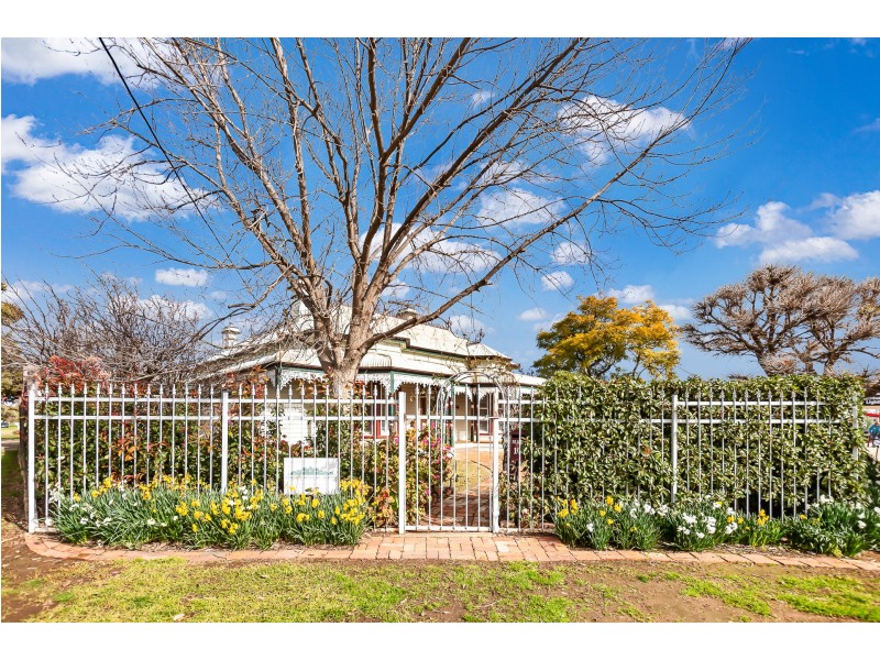 163 Pakenham Street, Echuca VIC 3564