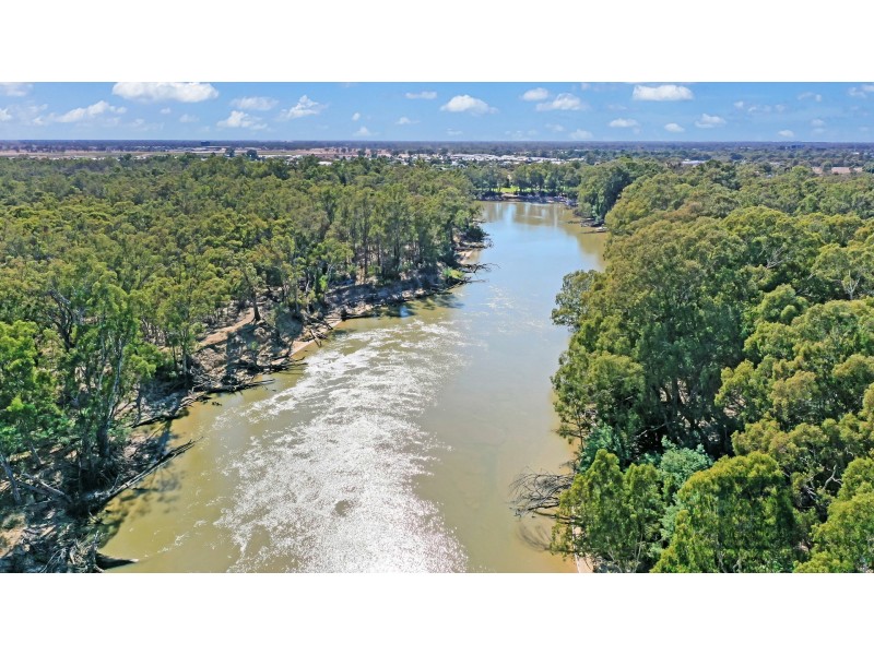 Latham Road, Echuca VIC 3564
