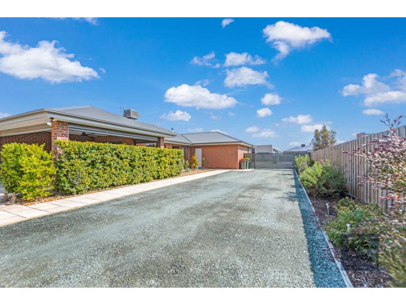 24 Marsanne Drive, Moama NSW 2731