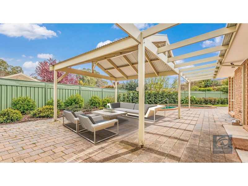 61  Rutley Crescent, Echuca VIC 3564