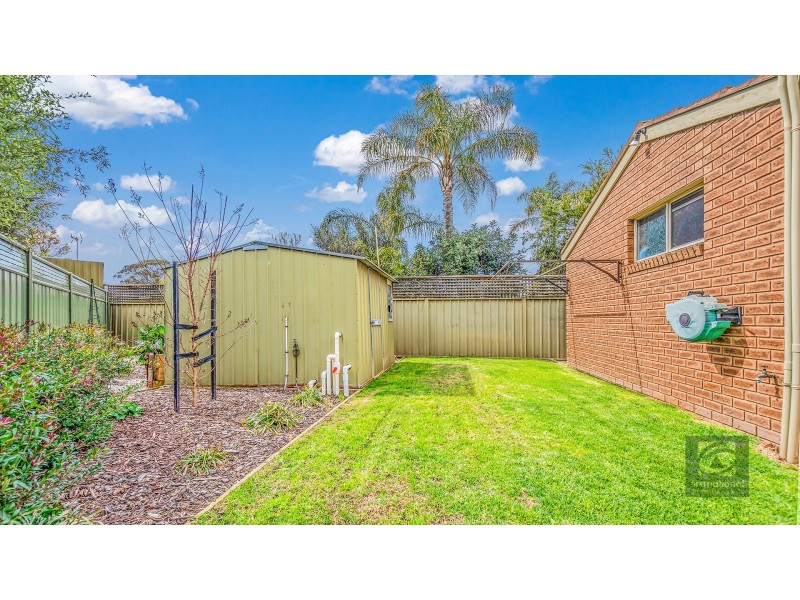 61  Rutley Crescent, Echuca VIC 3564
