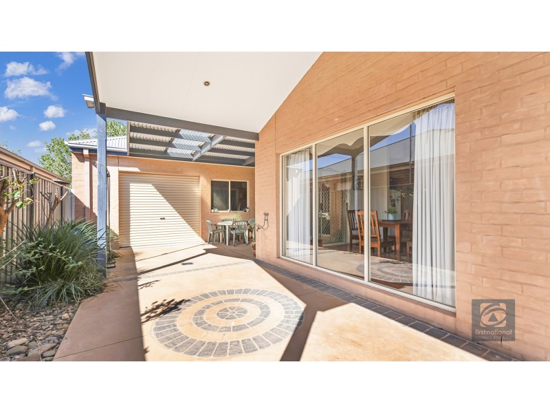 3 Victoria Place, Echuca VIC 3564