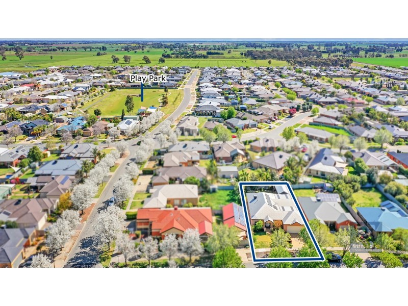 3 Victoria Place, Echuca VIC 3564