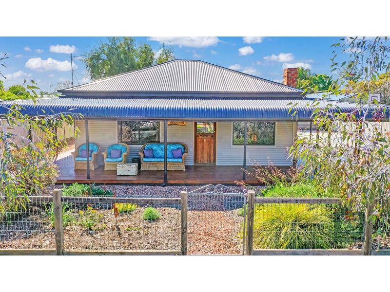16 Barry Street, Echuca VIC 3564