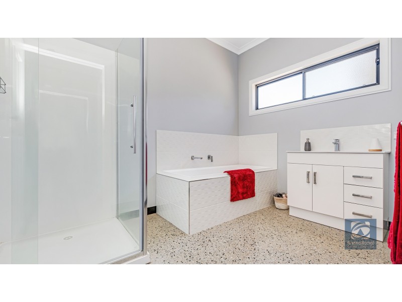 16 Barry Street, Echuca VIC 3564