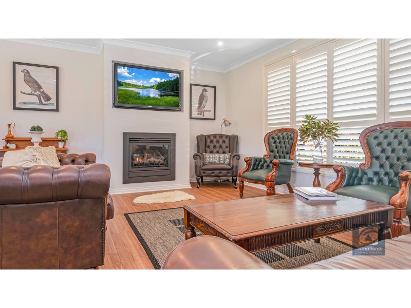 14 Kingfisher Drive West, Moama NSW 2731