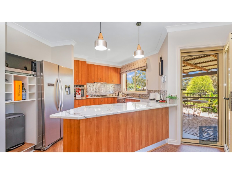 14 Kingfisher Drive West, Moama NSW 2731