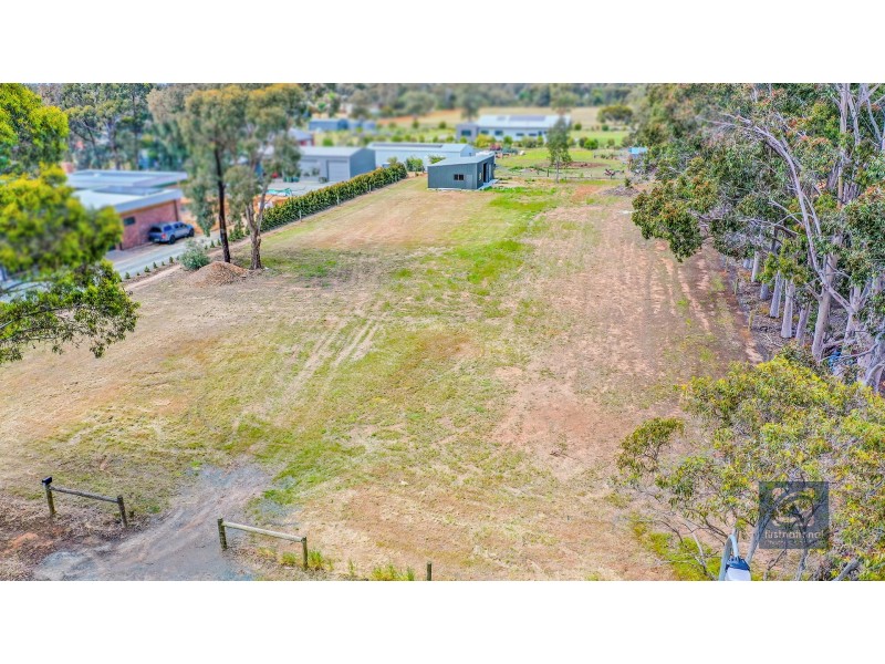23 Menzies Road, Echuca VIC 3564