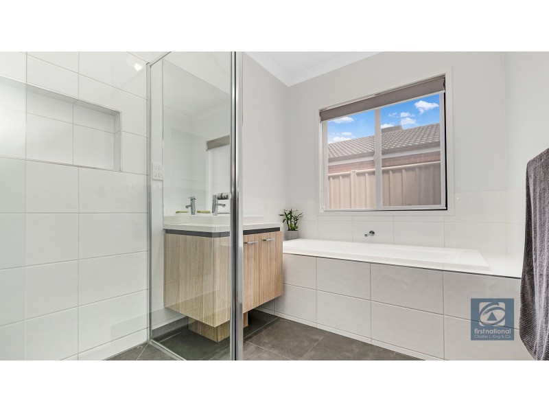 29 Wisteria Street, Echuca VIC 3564
