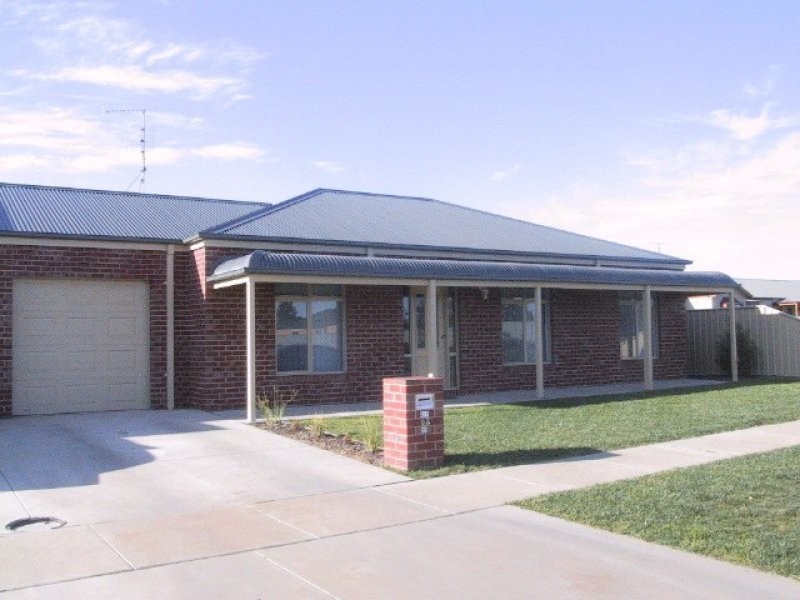 2/1 Grange Court, Echuca VIC 3564
