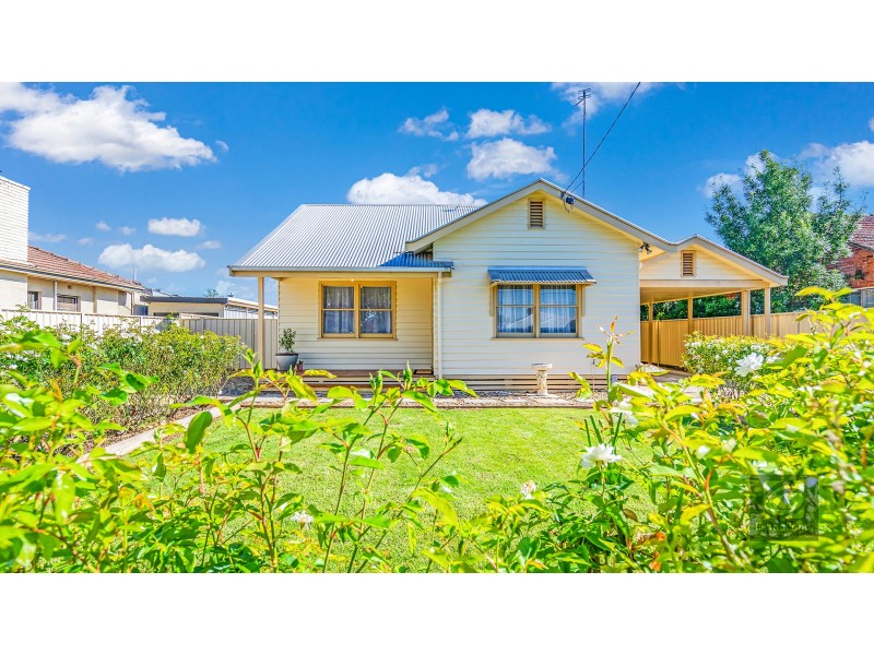 54 McKinlay Street, Echuca VIC 3564