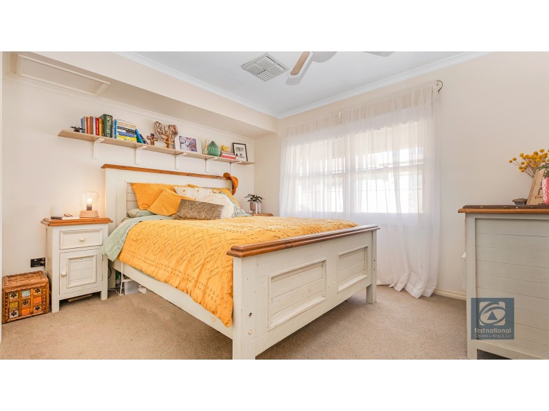 54 McKinlay Street, Echuca VIC 3564