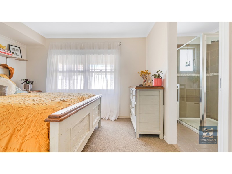 54 McKinlay Street, Echuca VIC 3564
