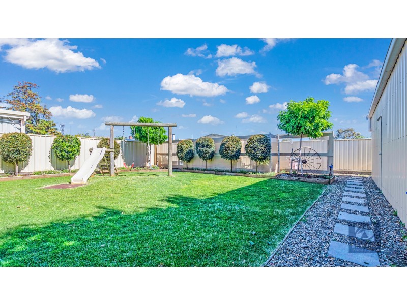 54 McKinlay Street, Echuca VIC 3564