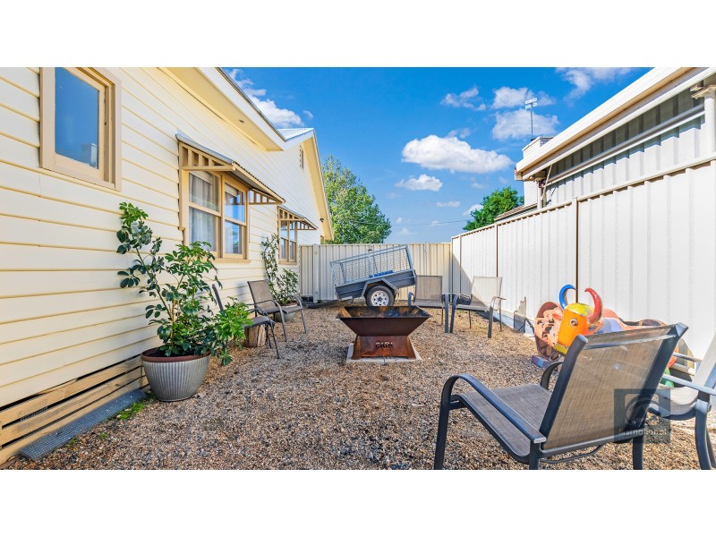 54 McKinlay Street, Echuca VIC 3564