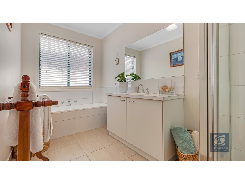 102 Shackell Street, Echuca VIC 3564