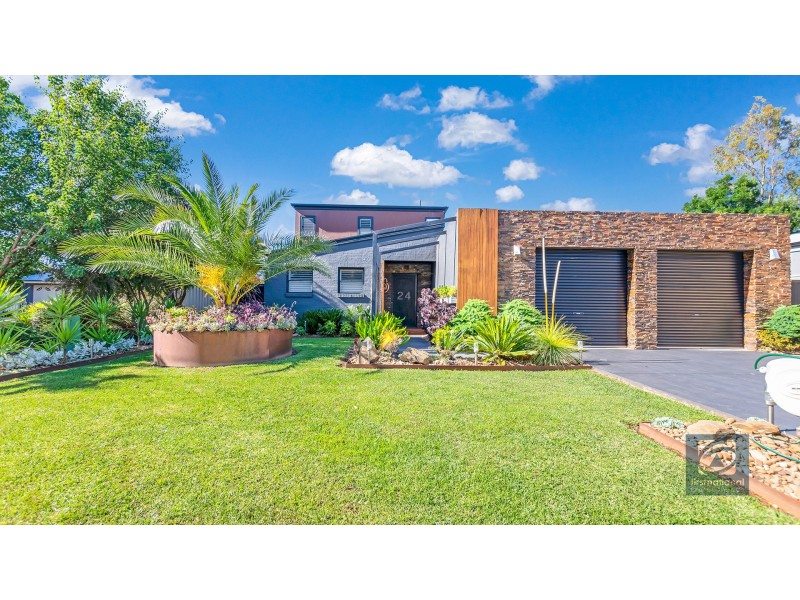 24 Kingfisher Drive West Drive, Moama NSW 2731