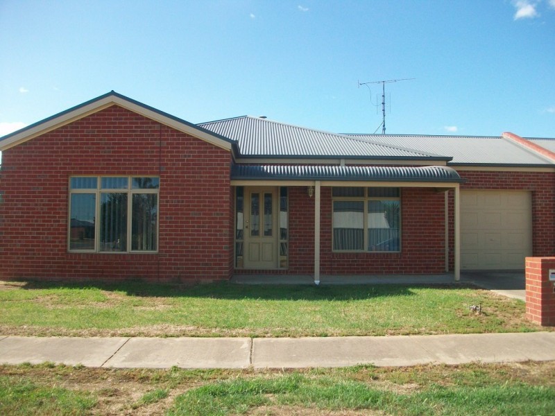 1/1 Grange Court, Echuca VIC 3564