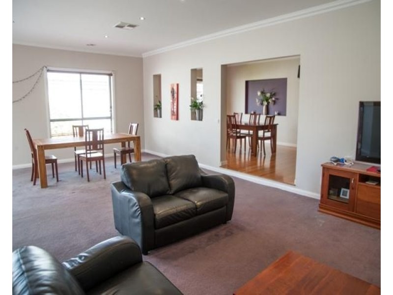 17 Forfar Drive, Moama NSW 2731