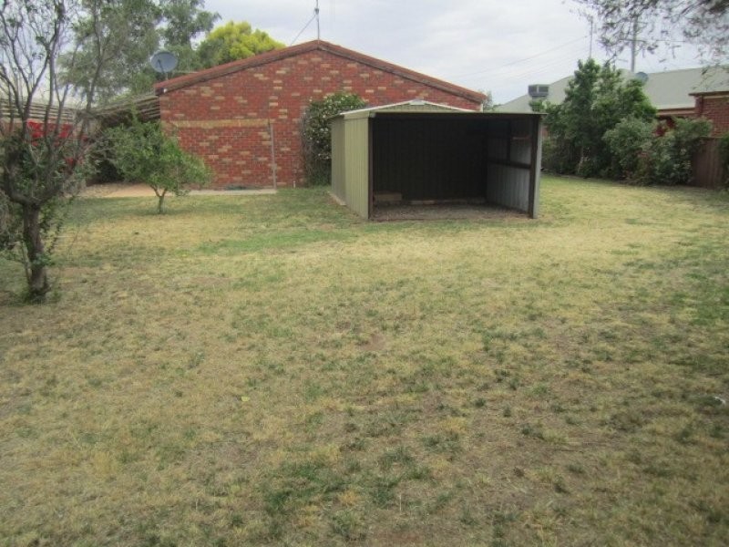 2 Rosendale Court, Echuca VIC 3564