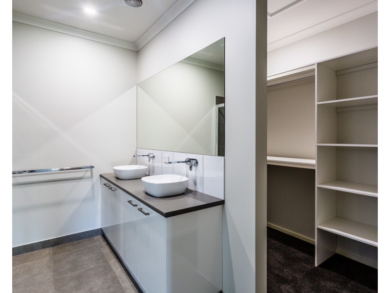 17 Cobba Way, Moama NSW 2731