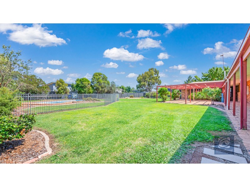 24 Maiden Smith Drive, Moama NSW 2731